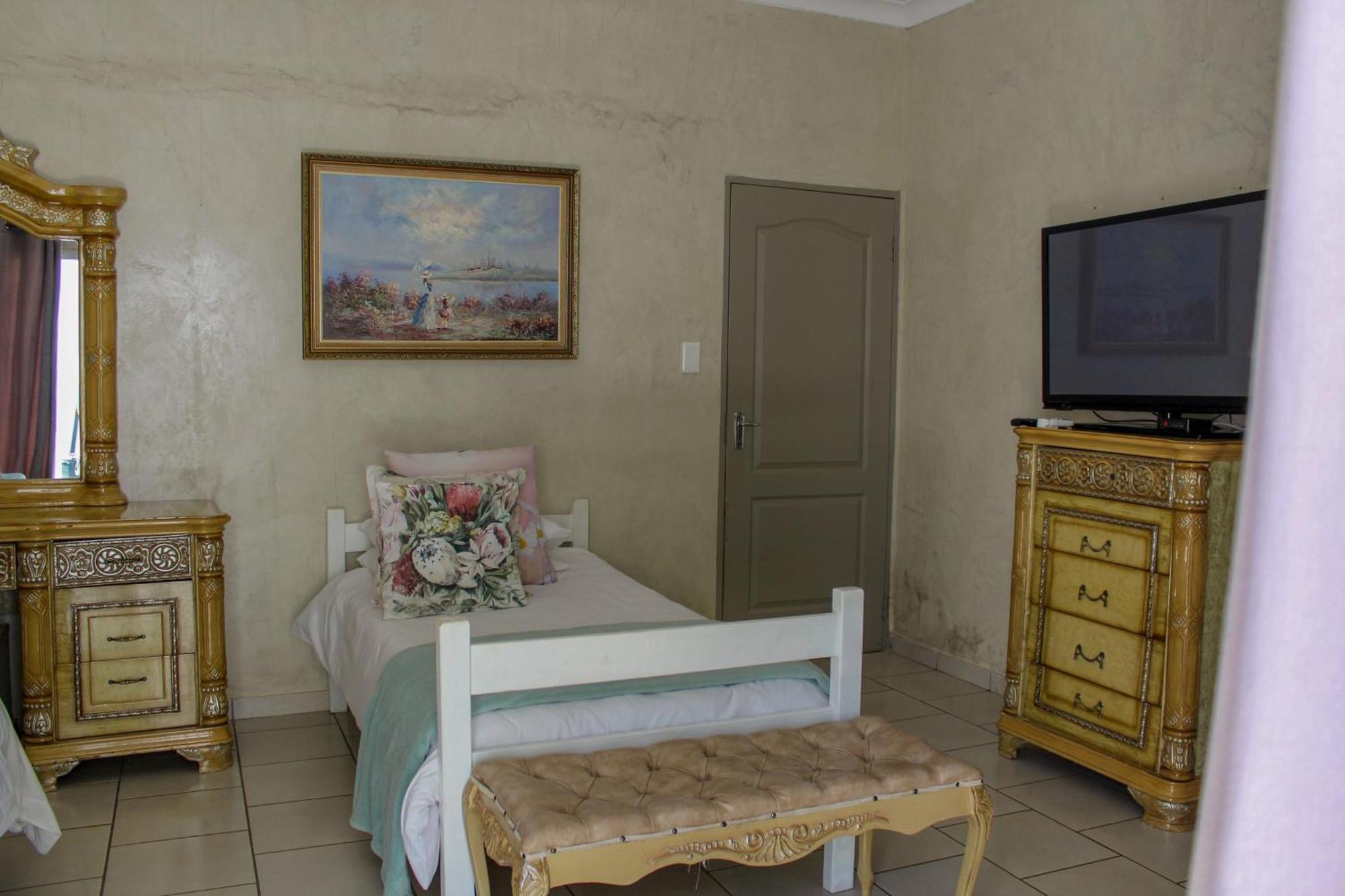 The Fountain Villa Klerksdorp Exterior photo